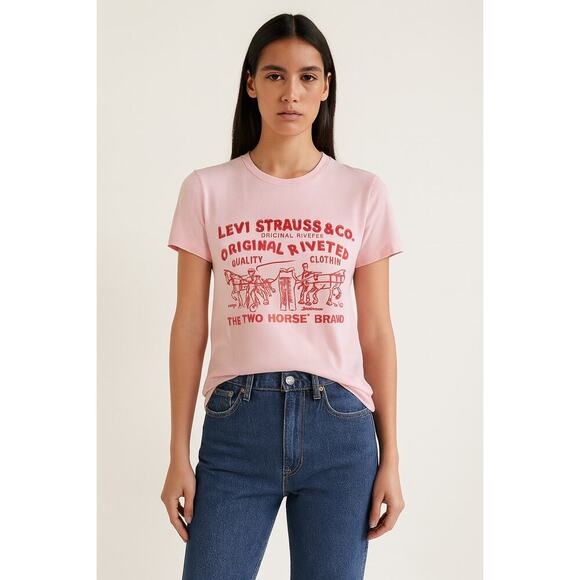 Levi's Women's Pink Two Horses Perfect Graphic T-Shirt Women's Size Medium NWT - Picture 1 of 10